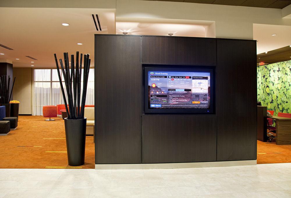 คอร์ตยาร์ด ฟินิกซ์ แชนด์เลอร์/แฟชั่น เซ็นเตอร์ Hotel ภายนอก รูปภาพ