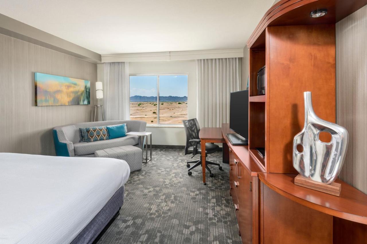 คอร์ตยาร์ด ฟินิกซ์ แชนด์เลอร์/แฟชั่น เซ็นเตอร์ Hotel ภายนอก รูปภาพ