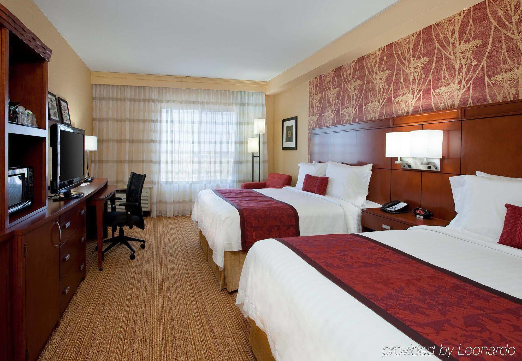 คอร์ตยาร์ด ฟินิกซ์ แชนด์เลอร์/แฟชั่น เซ็นเตอร์ Hotel ภายนอก รูปภาพ